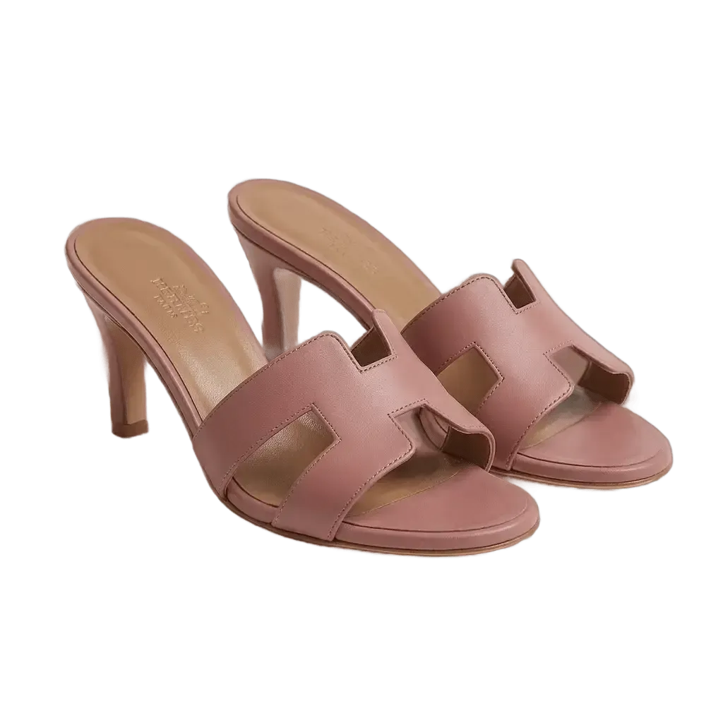Professional suede revival for shoes in Kuwait